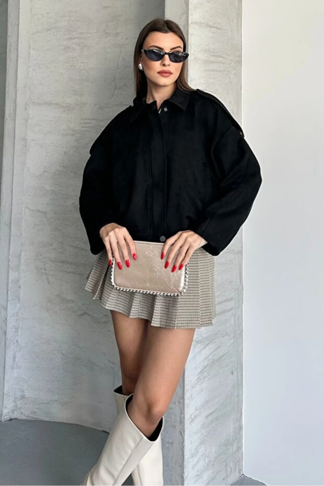 Kadın Oversize Süet Görünümlü Fermuarlı Siyah Ceket – Sonbahar Kış Kombinleri İçin Trend Parça