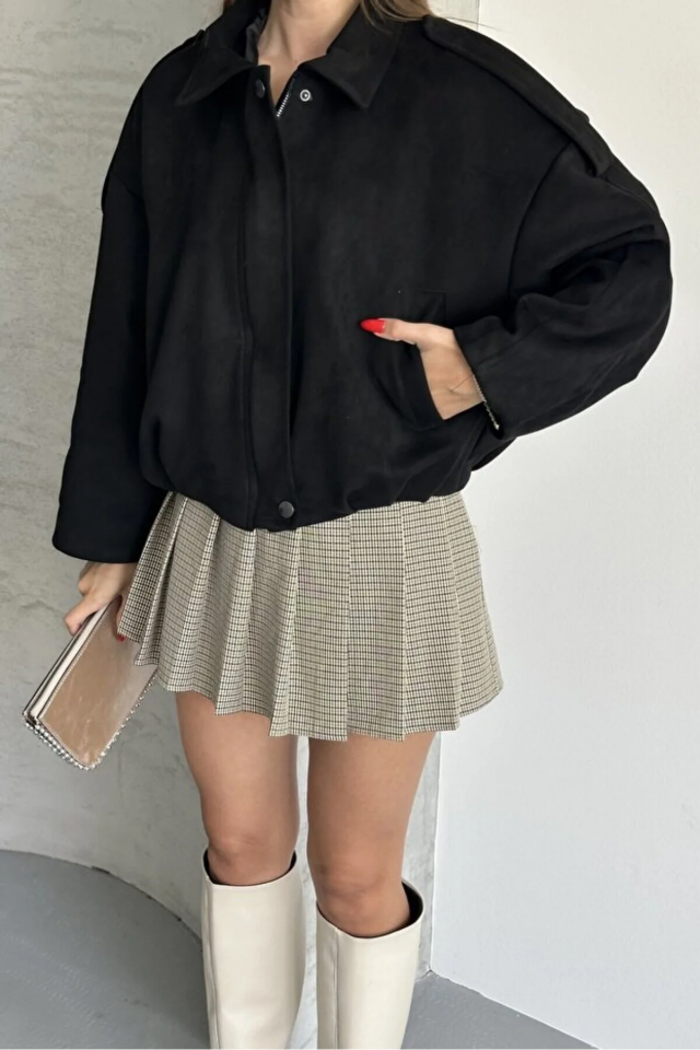Kadın Oversize Süet Görünümlü Fermuarlı Siyah Ceket – Sonbahar Kış Kombinleri İçin Trend Parça